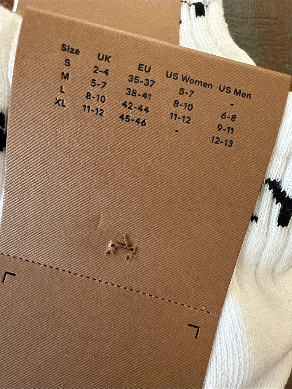 NWT Burberry White Ribbed Ankle Sport Socks size Medium